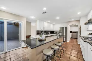 16 Charleston Street N, Sugar Land, TX 77478 - Photo 9
