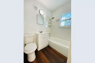1 Sidney Street #3, Houston, TX 77003 - Photo 9