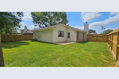 10538 Twin Circles Drive, Montgomery, TX 77356 - Photo 3