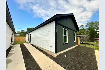 11559 Persimmon Street, Willis, TX 77318 - Photo 3