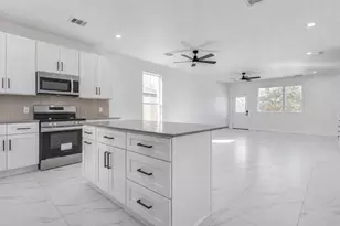 5912 Mayle St, Houston, TX 77016 - Photo 9