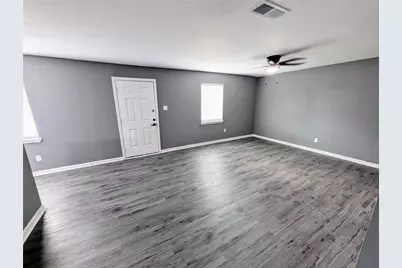 2015 Rosalee Street #4, La Marque, TX 77568 - Photo 7