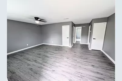 2015 Rosalee Street #4, La Marque, TX 77568 - Photo 5