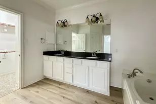 73 E Montfair Blvd, The Woodlands, TX 77382 - Photo 23