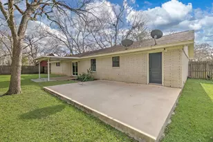416 Southern Oaks Dr, Lake Jackson, TX 77566 - Photo 31