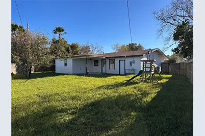 26 Lyncrest, Galveston, TX 77550 - Photo 25