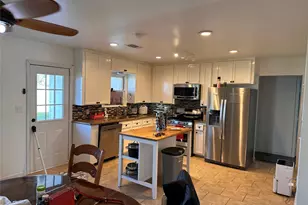 26 Lyncrest, Galveston, TX 77550 - Photo 7