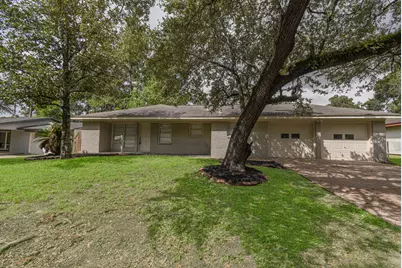 1509 N San Jacinto Street, Conroe, TX 77301 - Photo 1