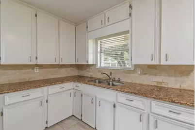 1509 N San Jacinto Street, Conroe, TX 77301 - Photo 11