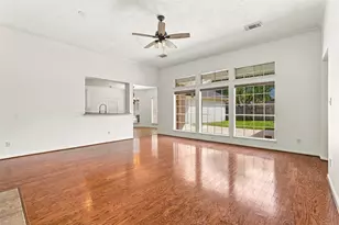 2845 Martina Dr, Friendswood, TX 77546 - Photo 9
