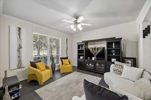 1822 Luminous Waters Ln, Rosharon, TX 77583 - Photo 5