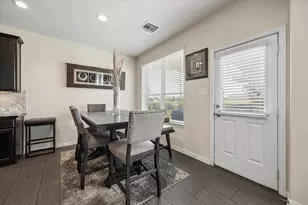 1822 Luminous Waters Ln, Rosharon, TX 77583 - Photo 9