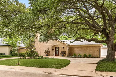 1803 Briarpark Drive, Houston, TX 77042 - Photo 33