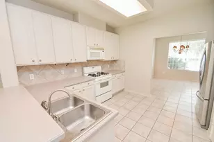 18334 Grove Brook Ln, Cypress, TX 77429 - Photo 3