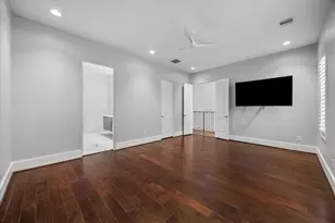 11104 Savannah Woods Ln, Houston, TX 77043 - Photo 17