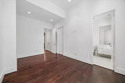 11104 Savannah Woods Lane, Houston, TX 77043 - Photo 23