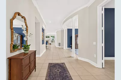 10 Surrey Run Place, The Woodlands, TX 77384 - Photo 3