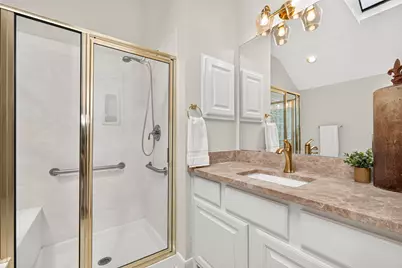 10 Surrey Run Place, The Woodlands, TX 77384 - Photo 25