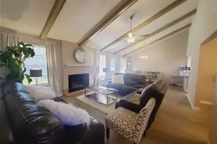 2518 Sage Brush Ln, Sugar Land, TX 77479 - Photo 9