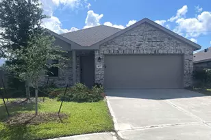 405 Maple Bnd Ln, Galveston, TX 77568 - Photo 1