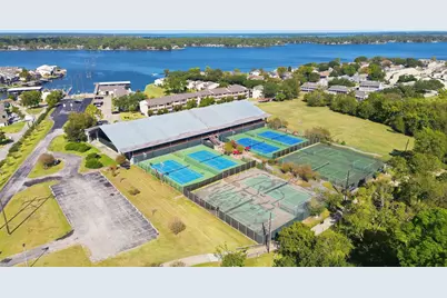 24 Lakeview Village, Conroe, TX 77356 - Photo 23