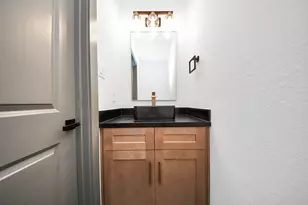 7925 Ritz St, Houston, TX 77028 - Photo 11