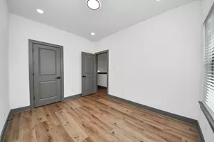 7925 Ritz St, Houston, TX 77028 - Photo 31