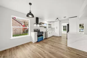 11410 Galbreath Dr, Houston, TX 77066 - Photo 9