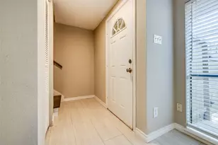 3654 Ocee St, Houston, TX 77063 - Photo 3