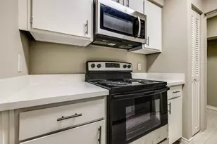 3654 Ocee St, Houston, TX 77063 - Photo 13