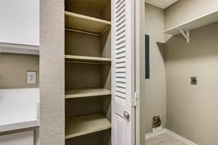 3654 Ocee St, Houston, TX 77063 - Photo 17