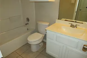 6623 Hunters Creek Ln, Baytown, TX 77521 - Photo 9