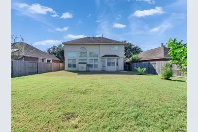 10723 Fletcher Bridge Lane, Sugar Land, TX 77498 - Photo 43