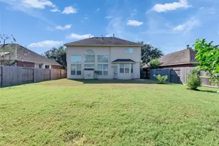 10723 Fletcher Bridge Ln, Sugar Land, TX 77498 - Photo 43
