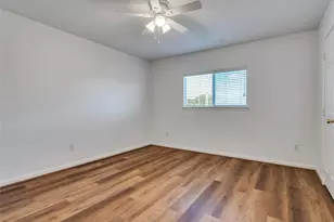 10723 Fletcher Bridge Ln, Sugar Land, TX 77498 - Photo 35