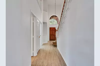 10723 Fletcher Bridge Lane, Sugar Land, TX 77498 - Photo 3