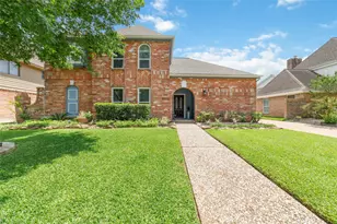 12511 Meadow Lake Dr, Houston, TX 77077 - Photo 1