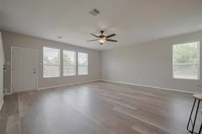 2810 Meadowbrook Lane, Rosenberg, TX 77471 - Photo 7