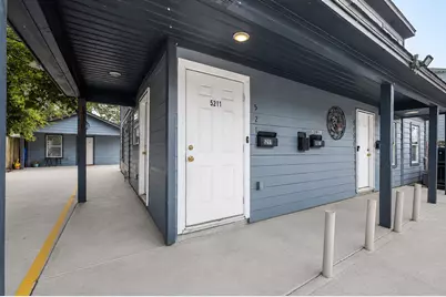 5209 Plum Drive, Houston, TX 77087 - Photo 3