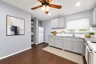 5209 Plum Dr, Houston, TX 77087 - Photo 3