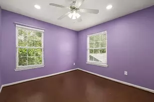 5209 Plum Dr, Houston, TX 77087 - Photo 9