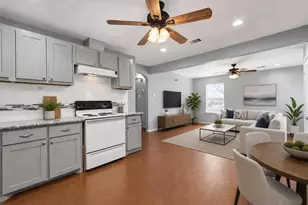 5209 Plum Dr, Houston, TX 77087 - Photo 7