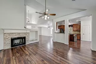 15127 Trumpet Vine Ln, Cypress, TX 77433 - Photo 11