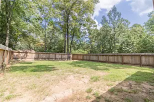 10755 Royal York Dr, Conroe, TX 77303 - Photo 19