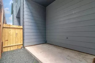 8903 Spring Knoll Forest Dr, Houston, TX 77080 - Photo 9