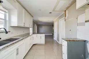 6414 Indigo St, Houston, TX 77074 - Photo 15