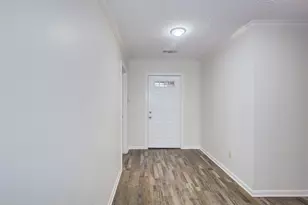 1402 Forest Home Dr, Houston, TX 77077 - Photo 5