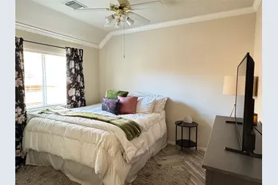 7915 Fall Hollow Drive, Houston, TX 77041 - Photo 23