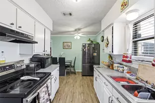 1113 Trellis Dr, Garland, TX 75040 - Photo 9