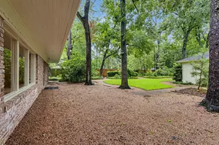 10811 Hunters Forest Dr, Hunters Creek Village, TX 77024 - Photo 23